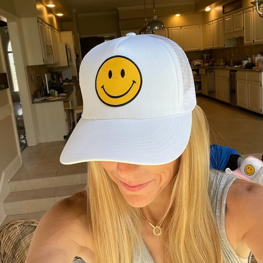 Happy face Trucker Hat NEW - Picture 5 of 17